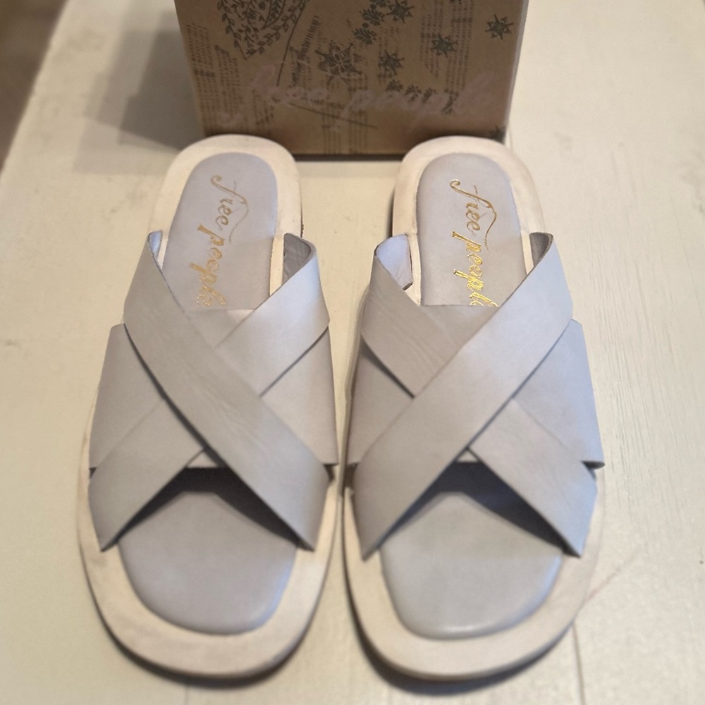 NEW Free People Del Mar slides
